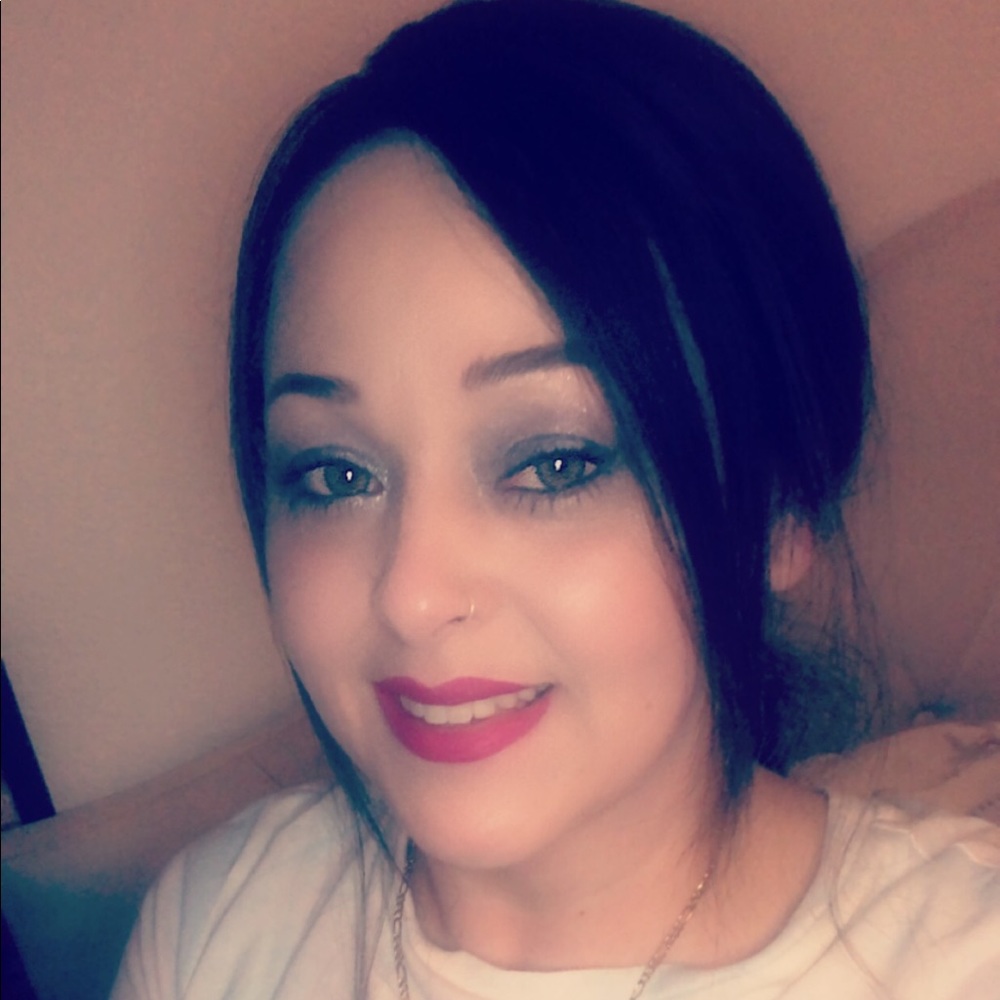 Meet your Posher, Diana
